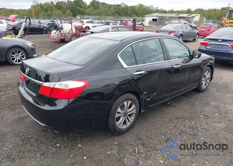 2015 Honda Accord Lx z USA, uszkodzony, nr VIN 1HGCR2F3XFA035035